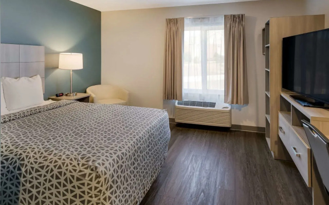 WoodSpring Suites Knoxville-Cedar Bluff