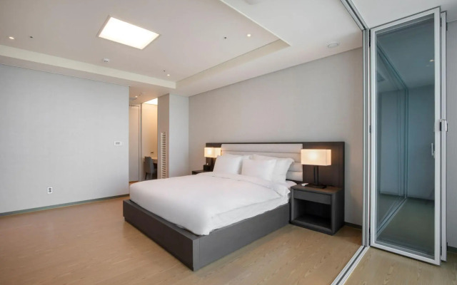 Ycollection-Superb Ocean View Suite