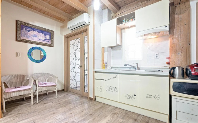 Ganghwa Izba Pension