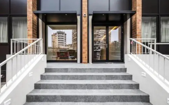 CO99 Art Building Residence