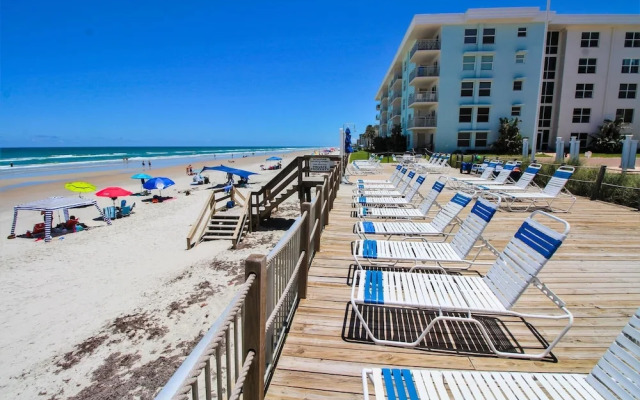 Sea Coast Gardens III 110