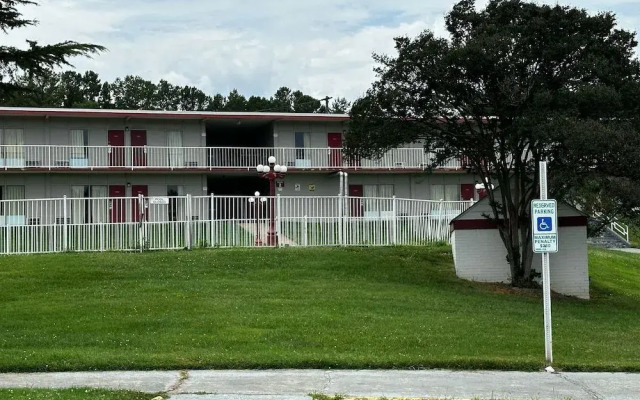 Loyalty Inn Charlotte Airport
