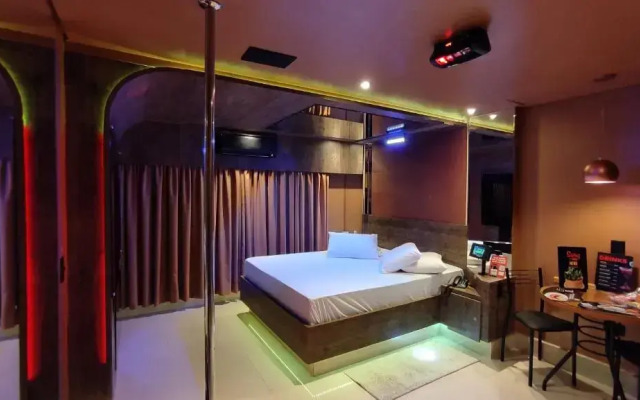 Swing Motel
