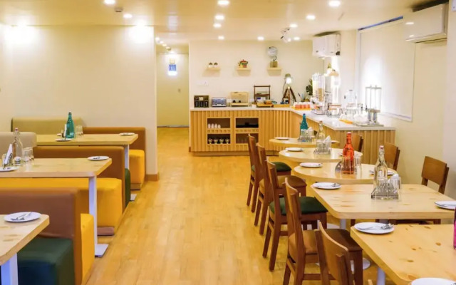 Bloom Hotel - Magarpatta