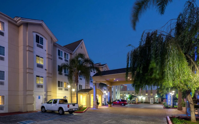 Candlewood Suites LAX Hawthorne by IHG