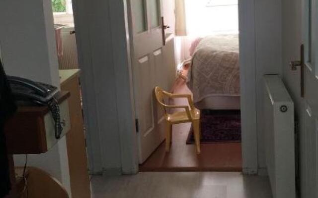100m2 apartment, central location, free parking