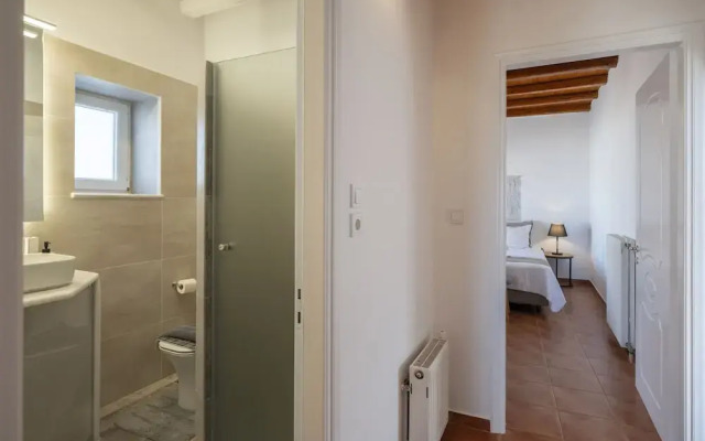 Myrsini Traditional Hillside Cottage