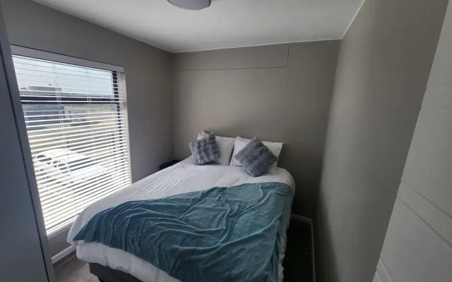Holiday Apartments - Millennial Arch