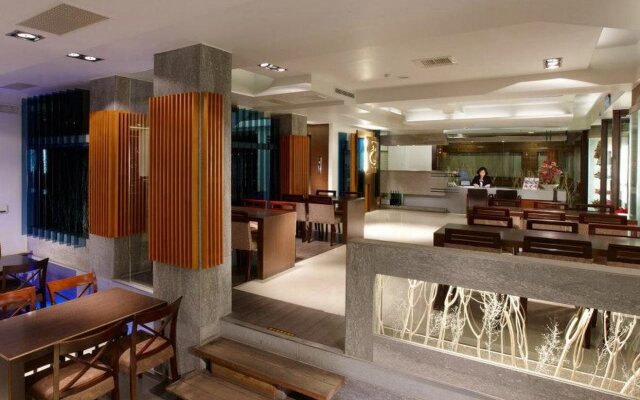 Gamalan FL Spring Hotel