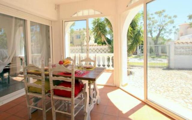 Leon Inmo Requesens 58 B - 10105