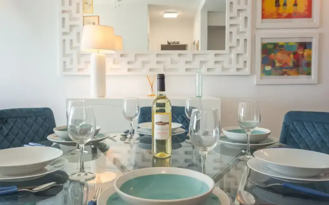 Aqui H Casa by Atlantic Holiday