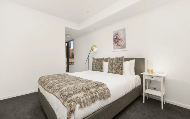 Melbourne Holiday Apartments Flinders Wharf