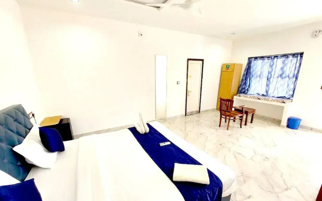 Sheesh Mahal Desert Camp