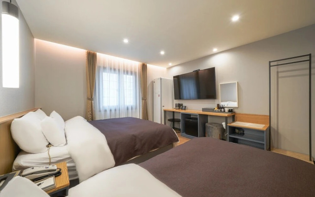 Gimhae Jangyu Hotel 101