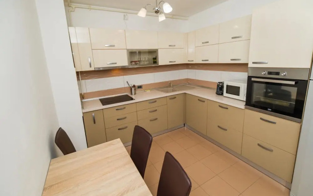 Relax Apartment Coresi Mall