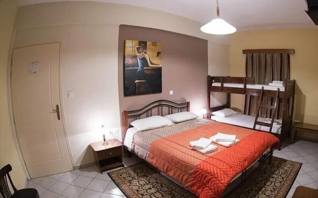 Hotel Tefthis