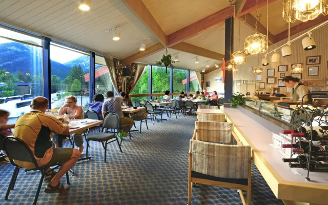 The Dorothy Motel