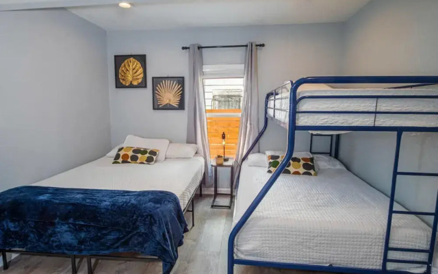 Charming 3br/1ba Close to Vibrant Downtown