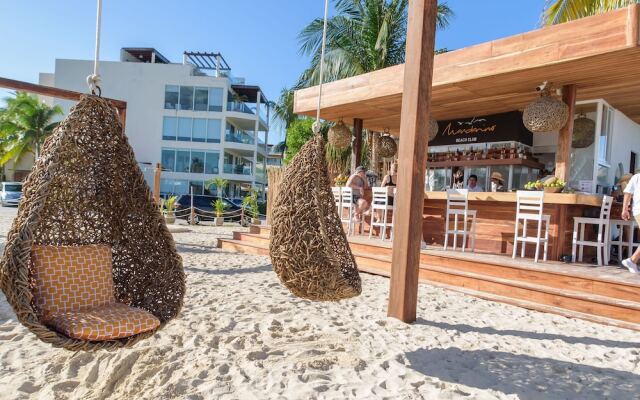Nasim Condo Hotel acceso Gratis Beach Club, a metros 5th Avenida