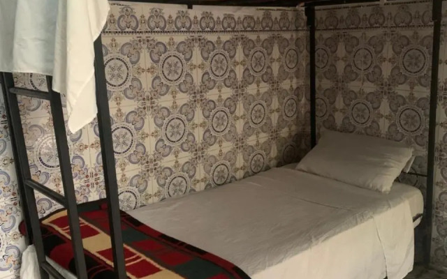 Hostel BE 20