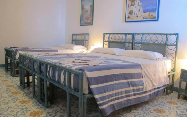 Hotel Phenicusa