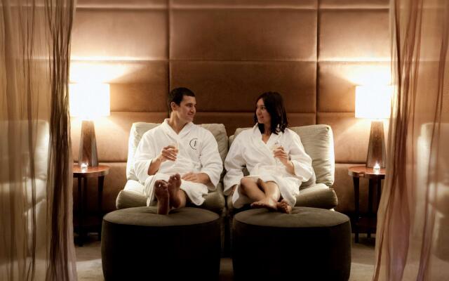 Pullman Auckland Hotel & Apartments