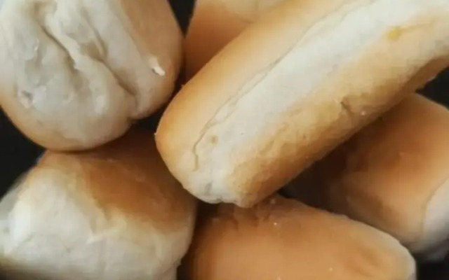 Nina Pousada e Refeições