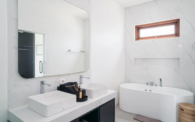 40% OFF Brand New Luxurious Villa in Seminyak