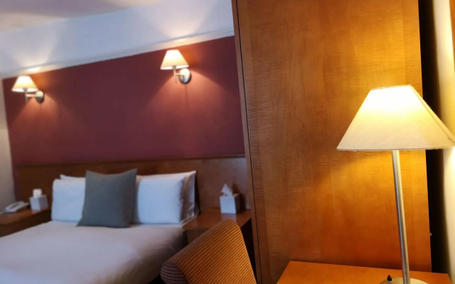 The Tudor Hotel