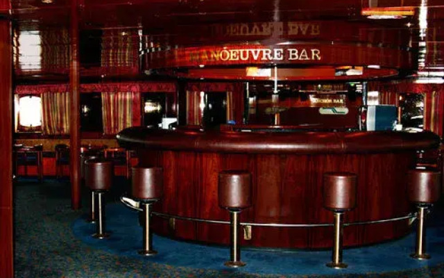 Laivahostel S/S Bore