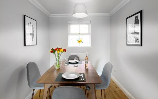 Wokingham - 2 bed with parking