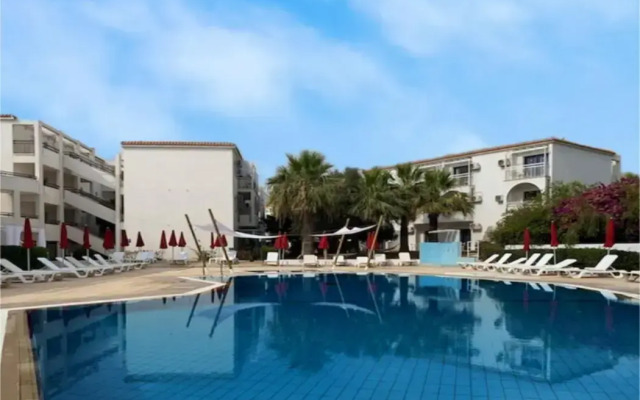Amore Hotel Apartments
