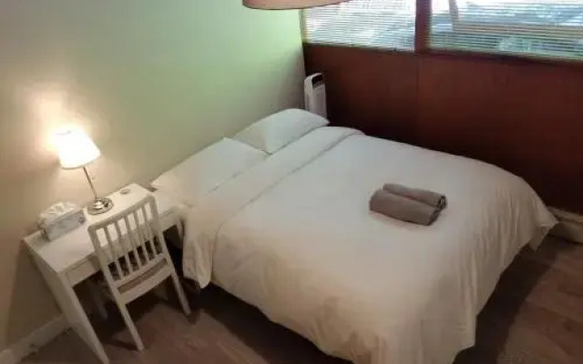 City Gardens Suites B&B