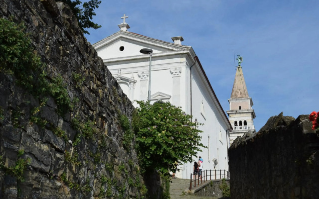 Traditional Piran studio