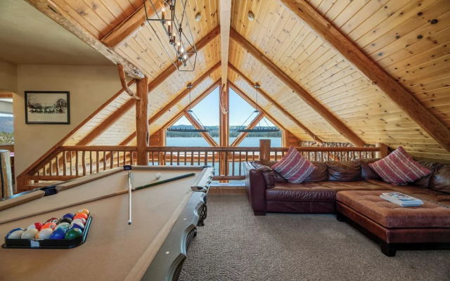 Northern Exposure Lakefront