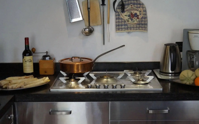 The Captaincy Guesthouse Brussels