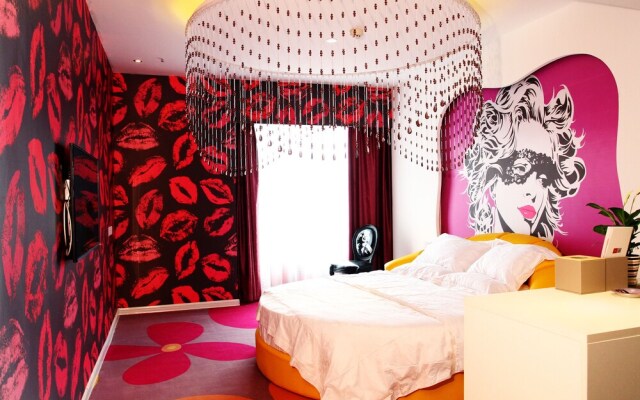 Luoyang Provence Theme Hotel