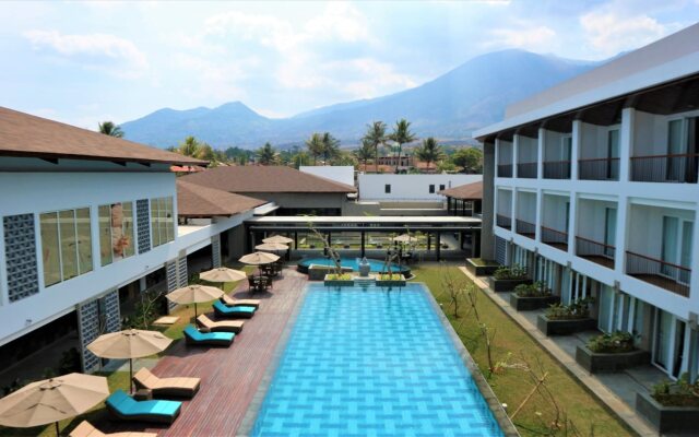 Hotel Santika Garut
