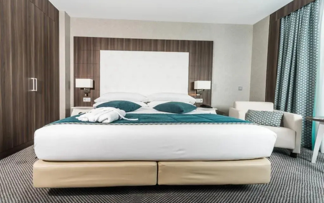 Az Hotel Montana