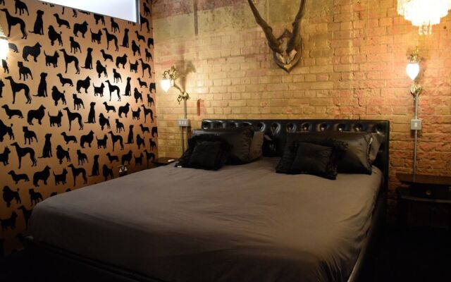 Modern 3 Bedroom Apartment In Soho