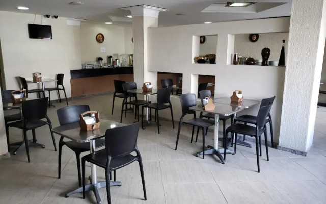 Hotel Uzi Mar