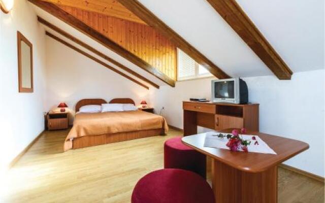 Two-Bedroom Apartment Mlini with Sea view 01