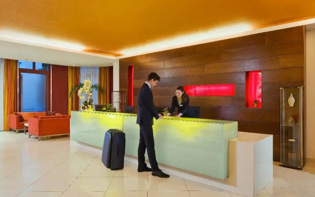 Mamaison Residence Diana