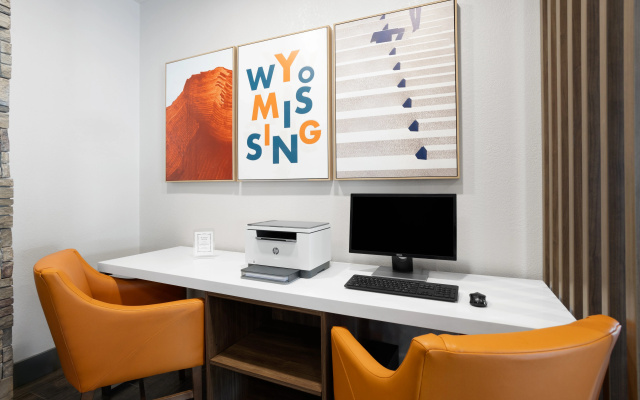 Holiday Inn Express & Suites Wyomissing by IHG