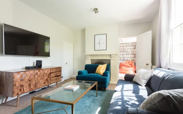 The Saint Giles Haunt - Bright & Central 3bdr Georgian Townhouse