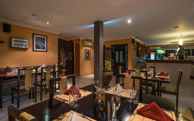 Midindi Hotel