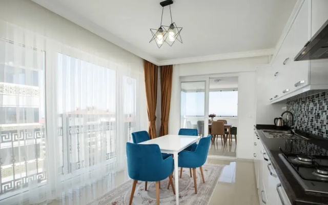 Golden Star Suites