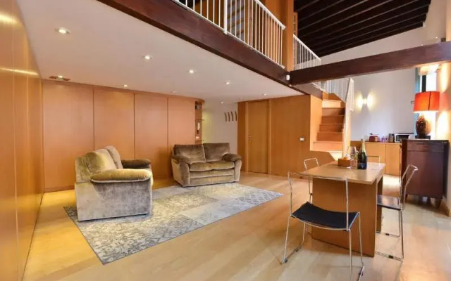 IzzHome Full Center Grand