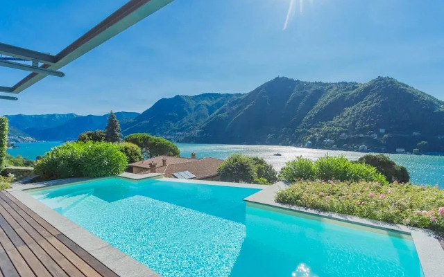 Villa Infinity in Como