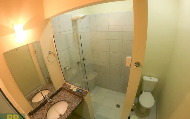 Br Hotel